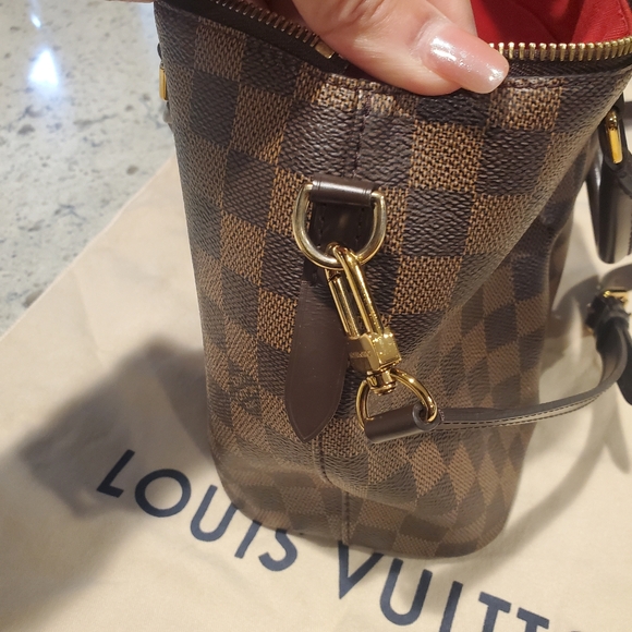 LOUIS VUITTON BAG - Picture 4 of 11